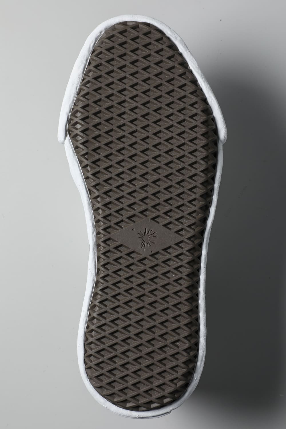 PETERSON Low Original sole rubber painted canvas Low-Top sneakers Black / White