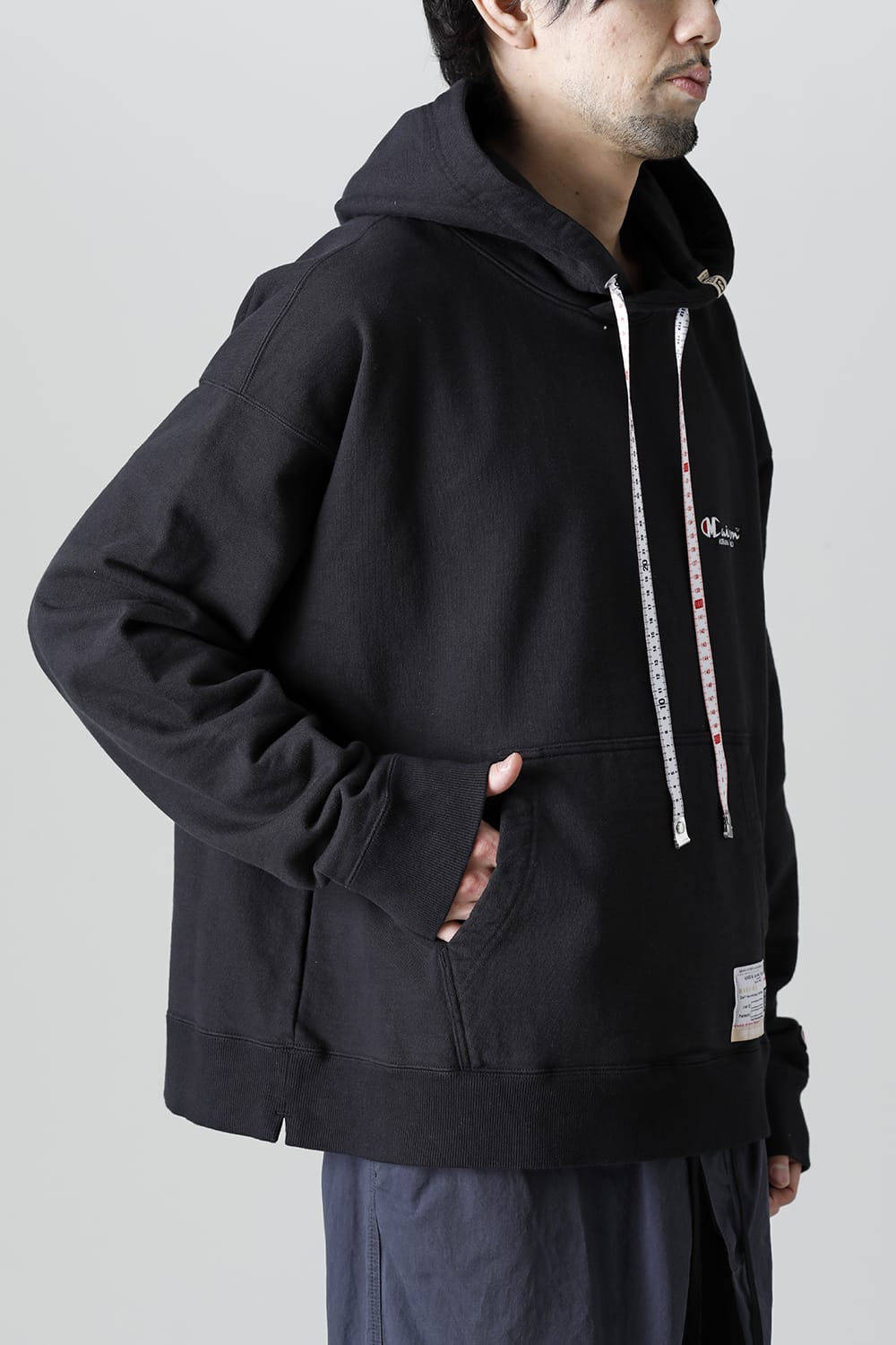 Embroideried hodie  Black