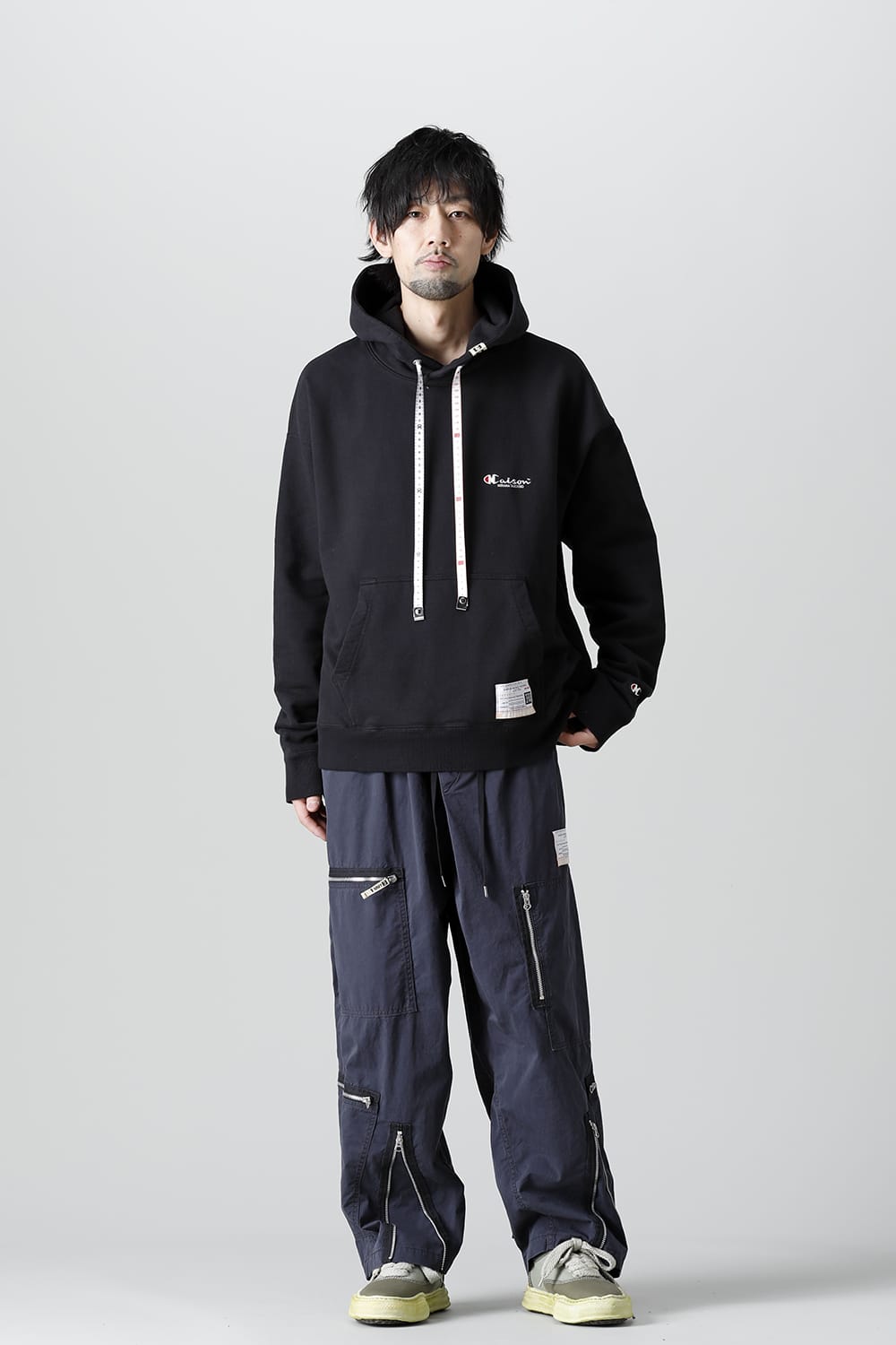 Embroideried hodie  Black