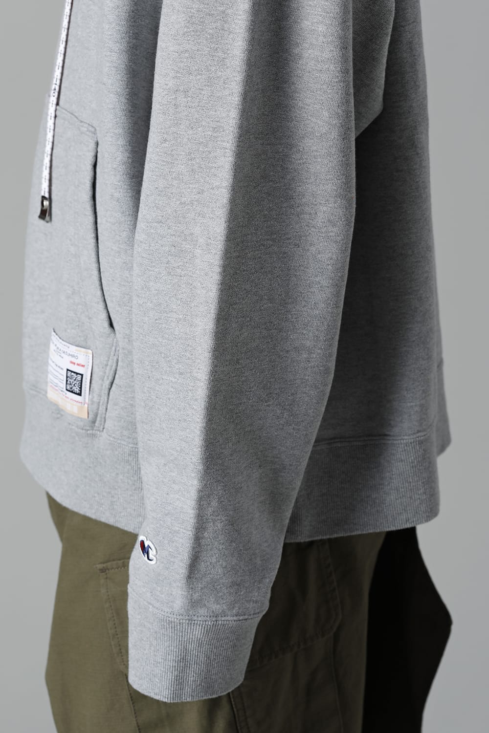 Embroideried hodie  Gray