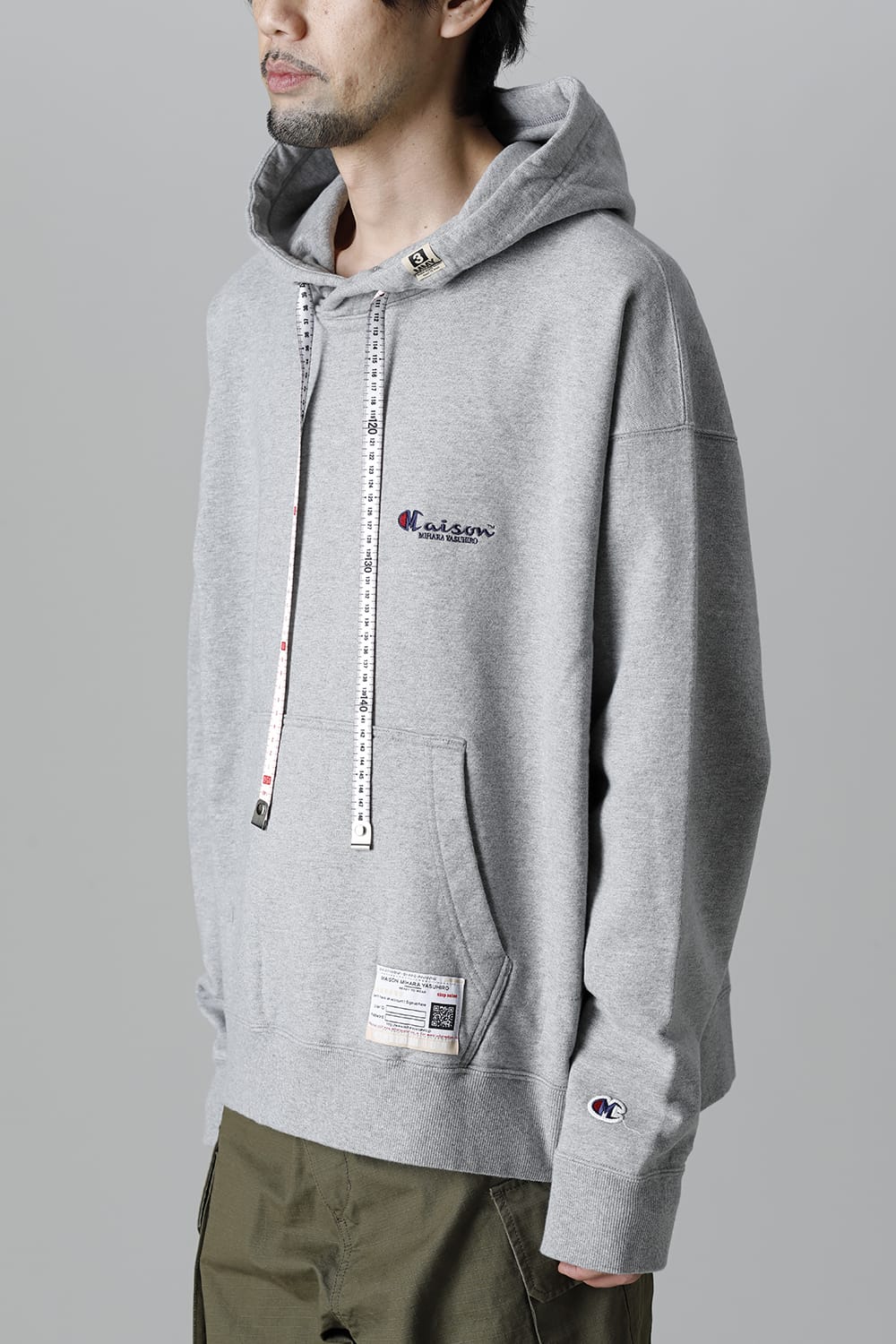 Embroideried hodie  Gray