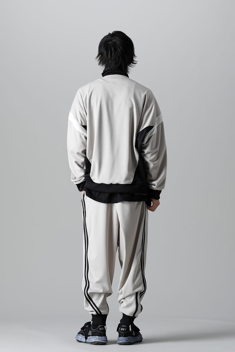 Wide back track jacket