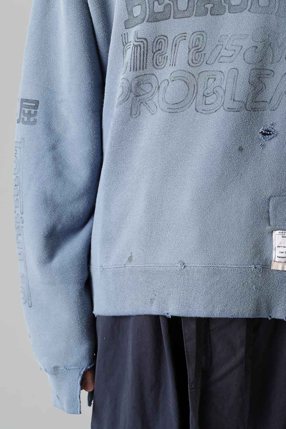 Distressed pullover Blue