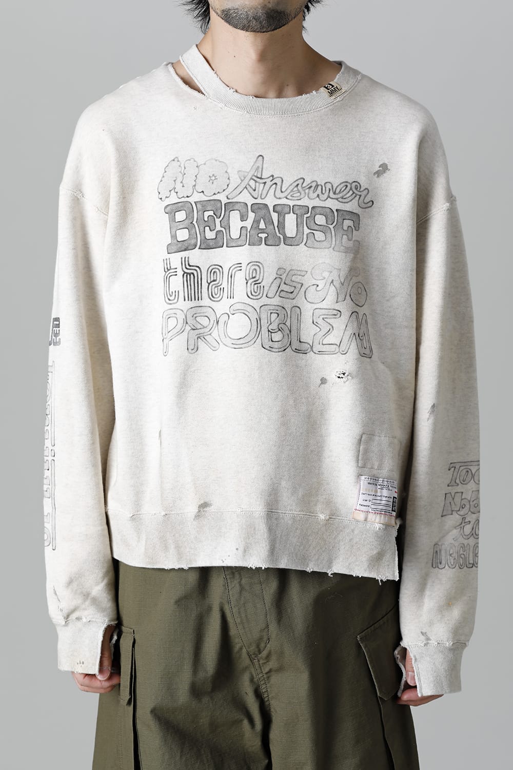 Distressed pullover White