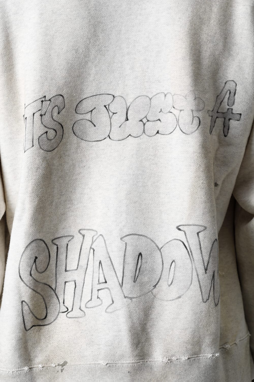 Distressed pullover White