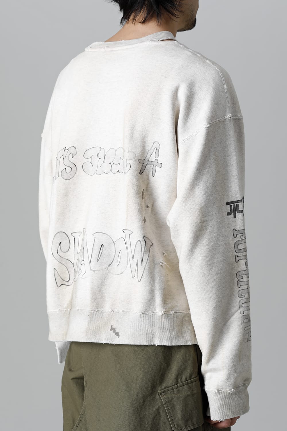 Distressed pullover White