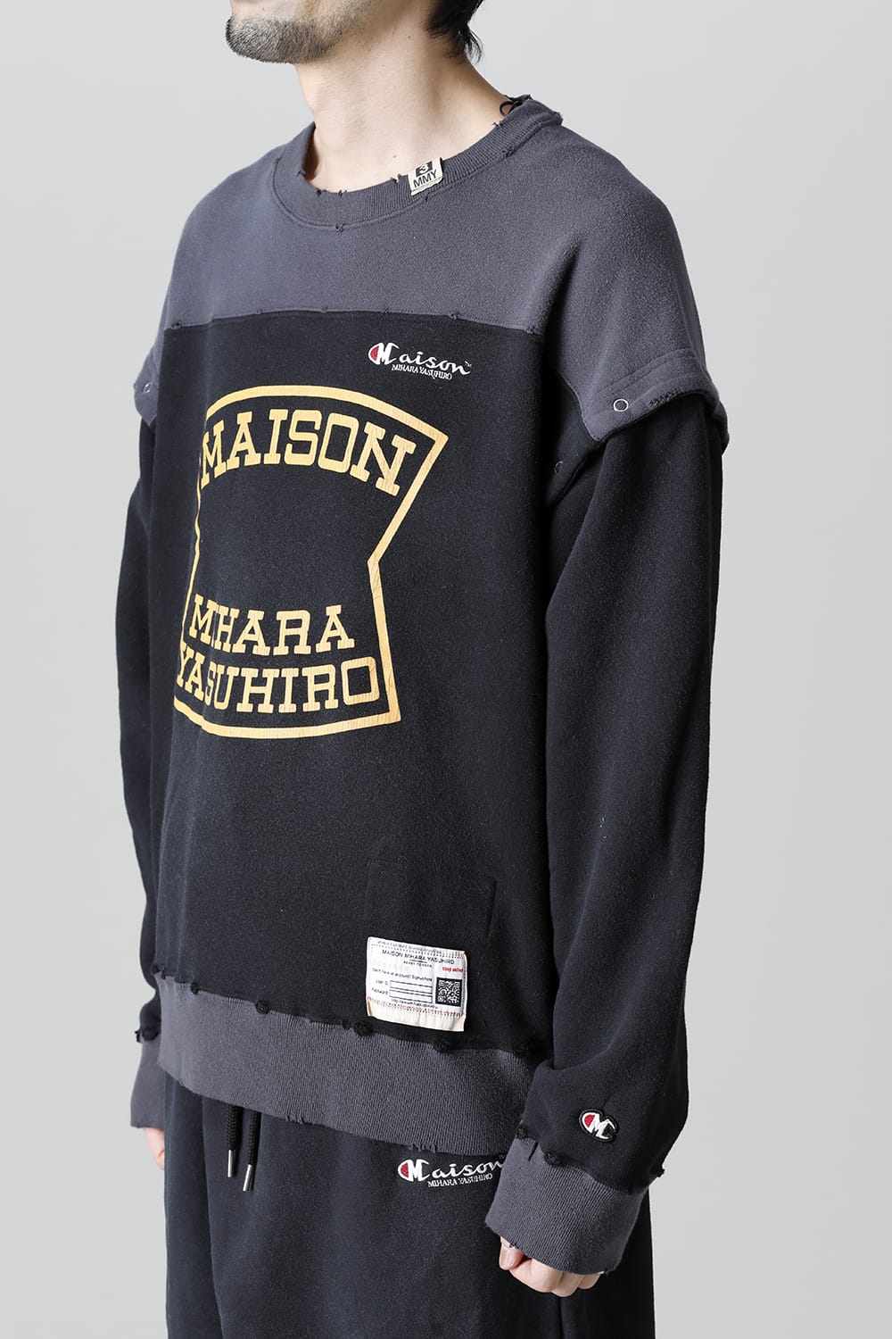 Removable pullover  Black