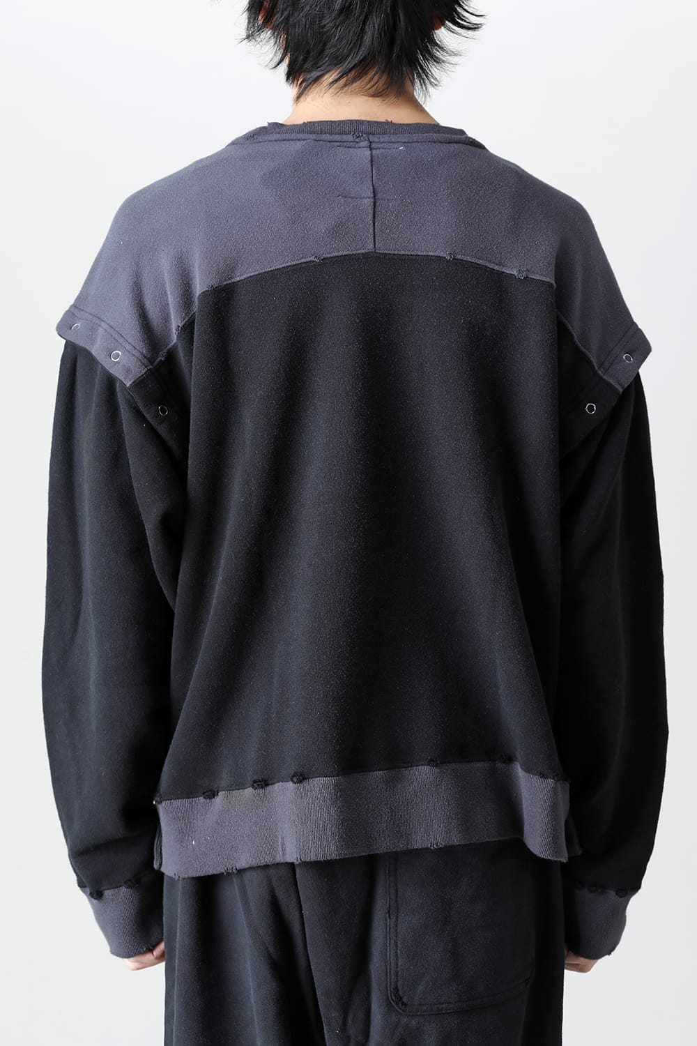 Removable pullover  Black