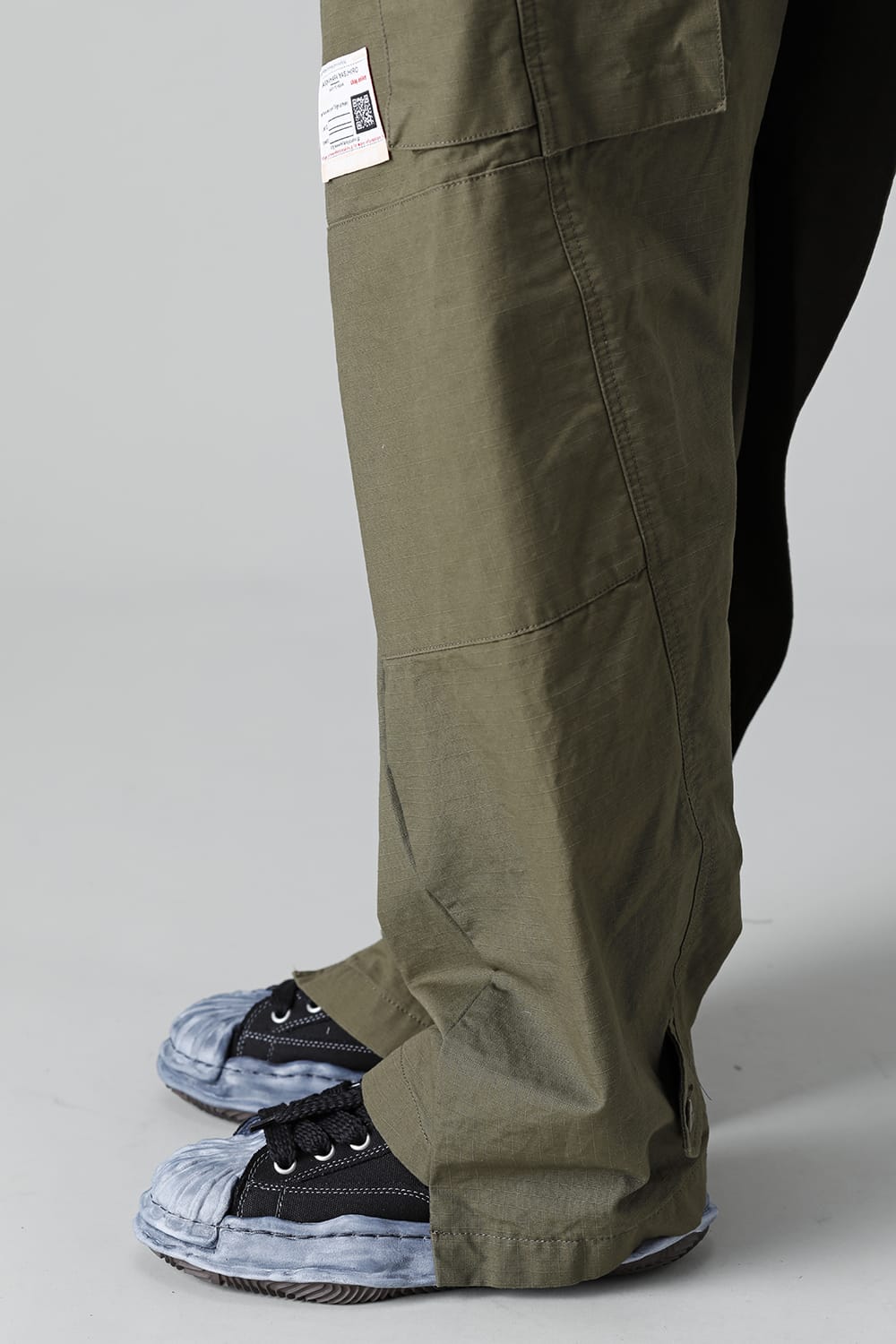 Slided Piece Cargo Pants