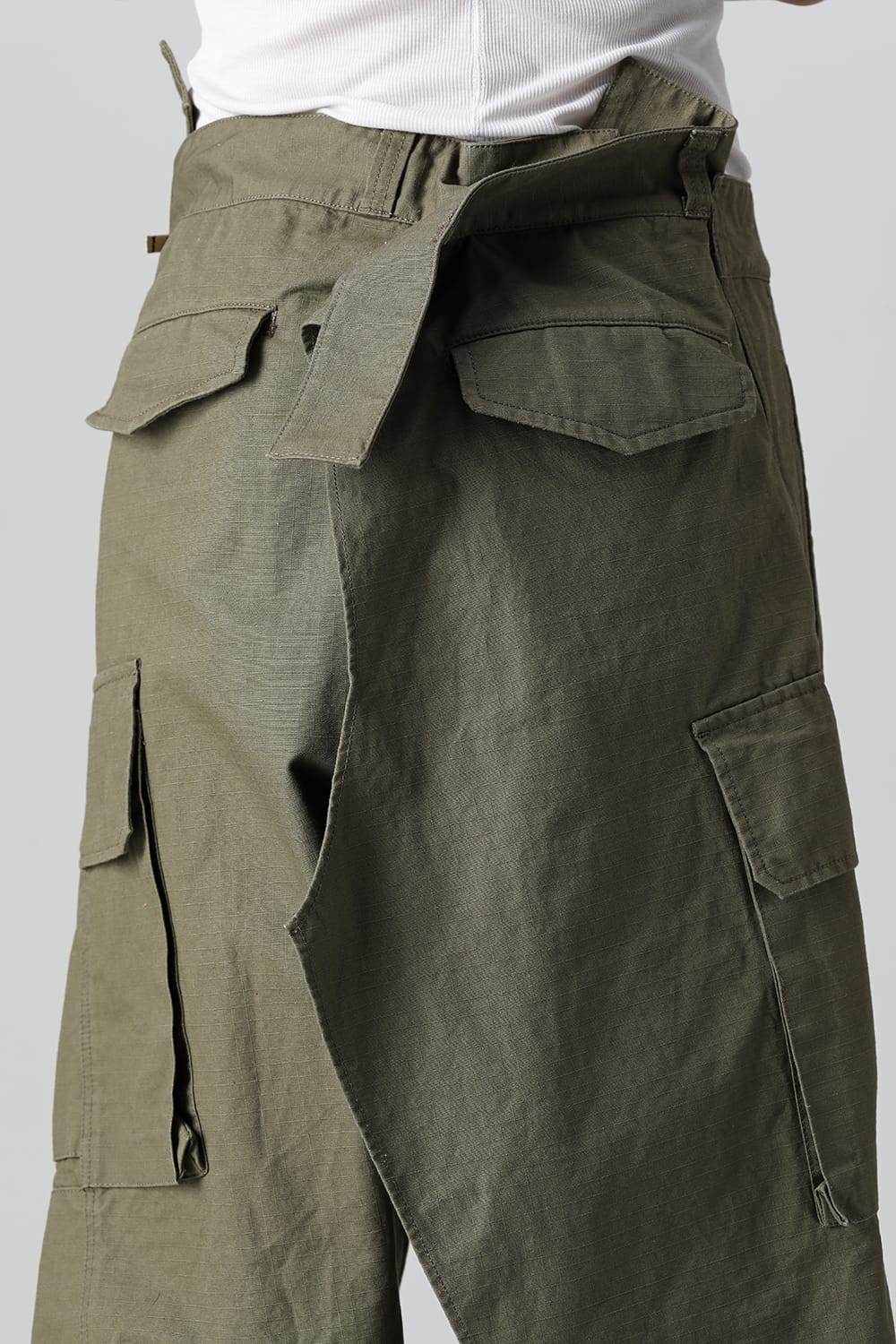 Slided Piece Cargo Pants