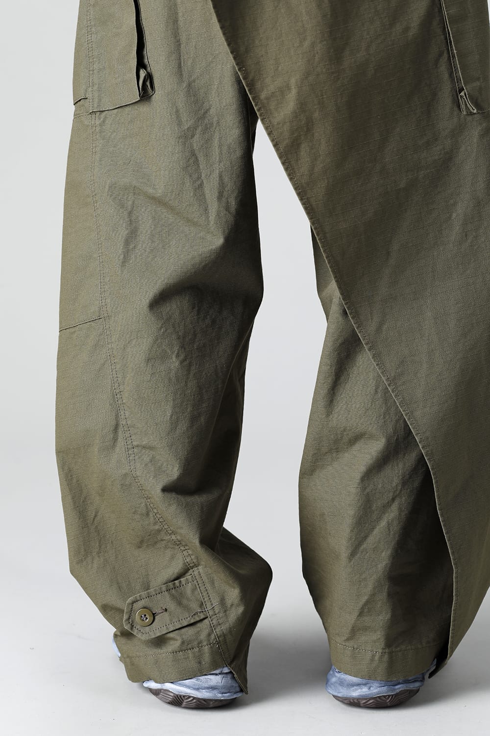 Slided Piece Cargo Pants