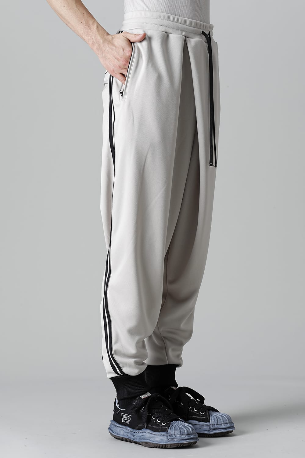 Twisted track pants