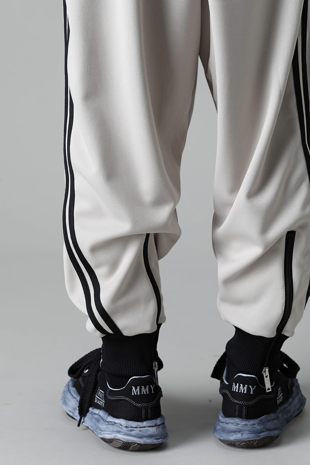 Twisted track pants