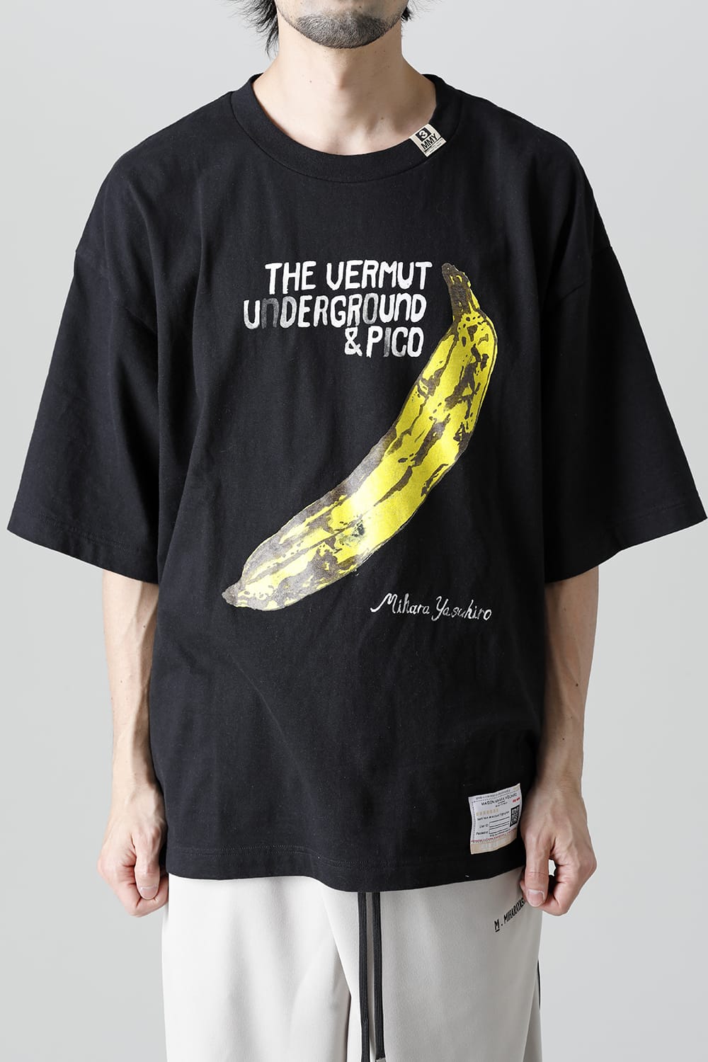 プリントTシャツ B