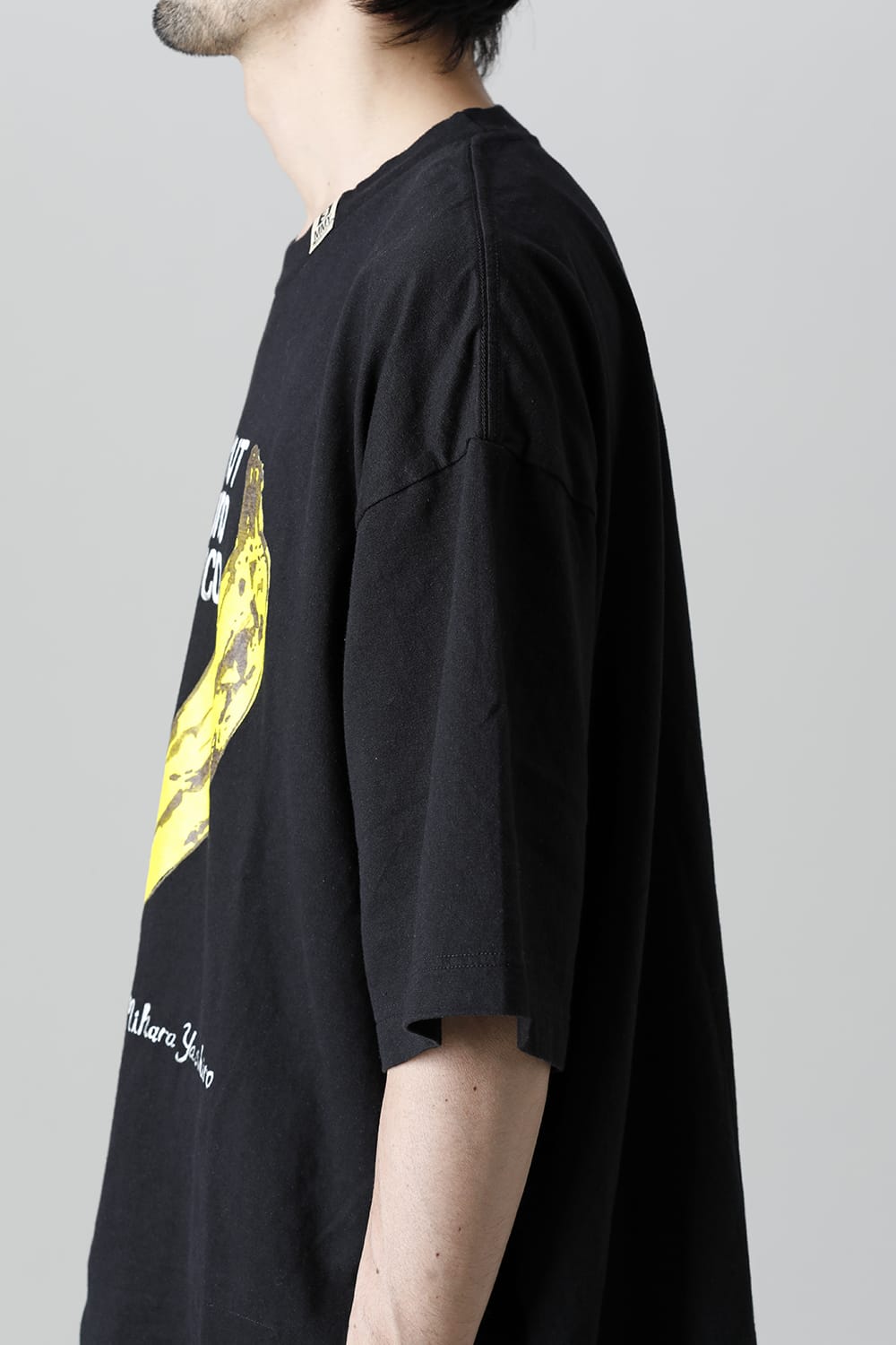 プリントTシャツ B