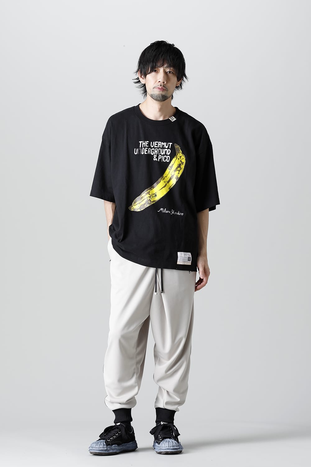 プリントTシャツ B