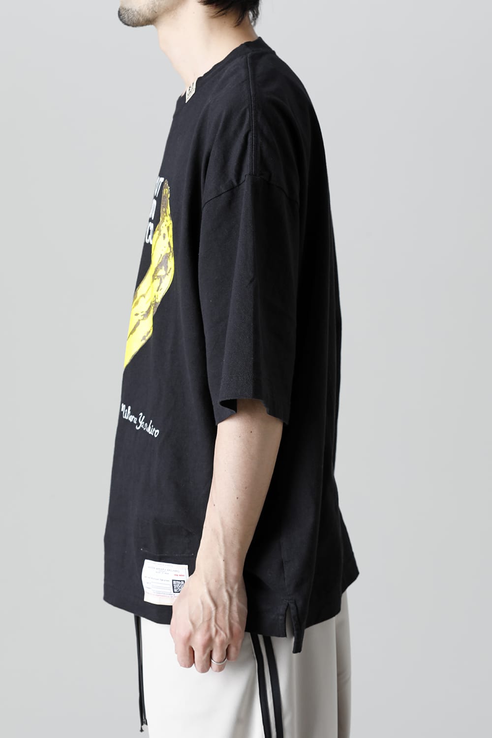 プリントTシャツ B