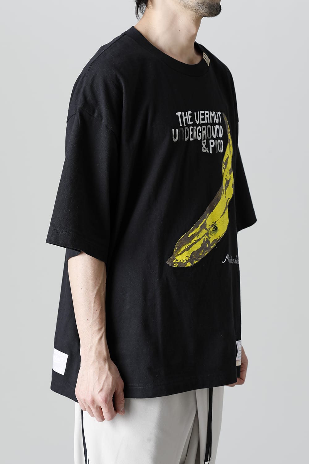 プリントTシャツ B