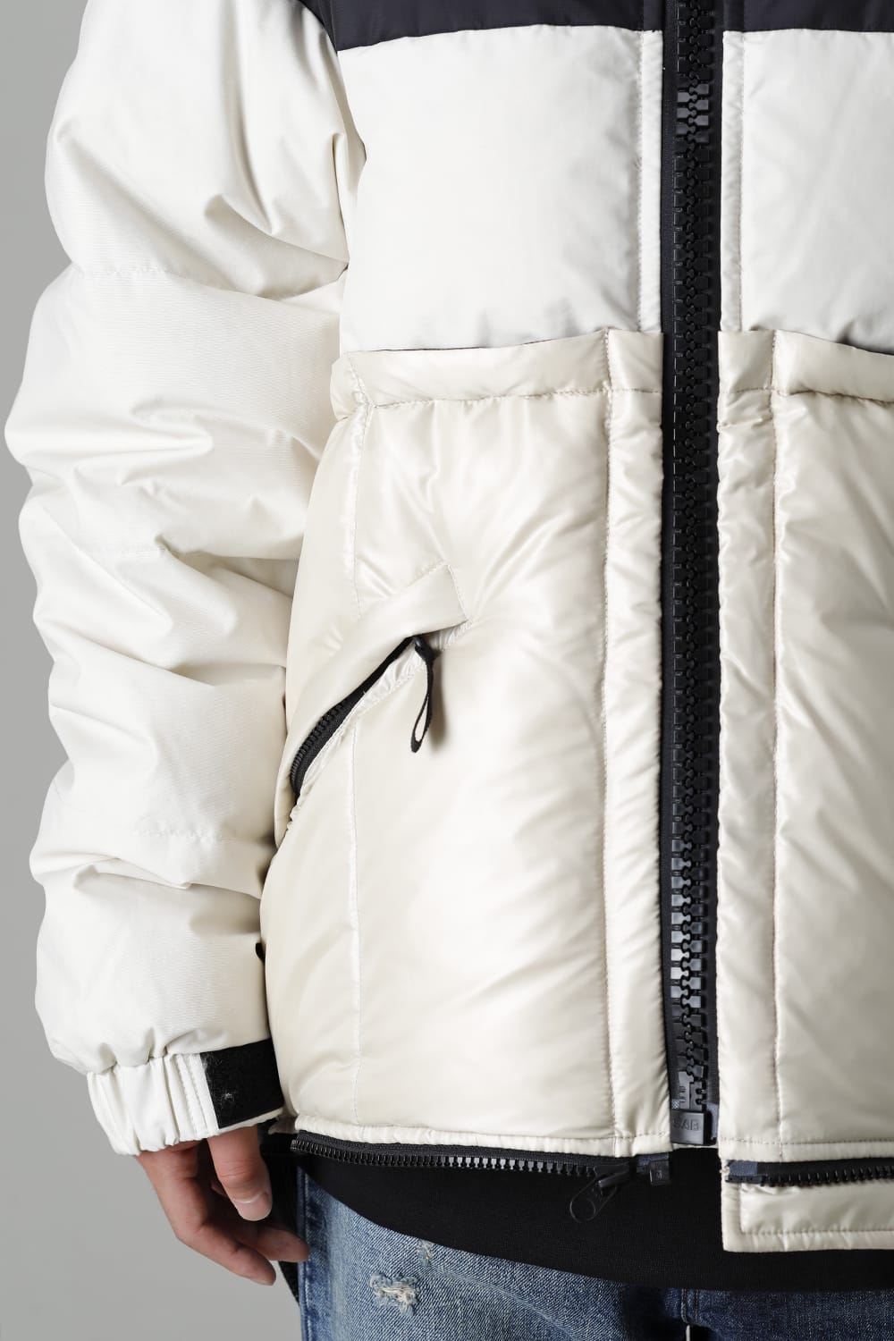 Bottom Layered Down Blouson White