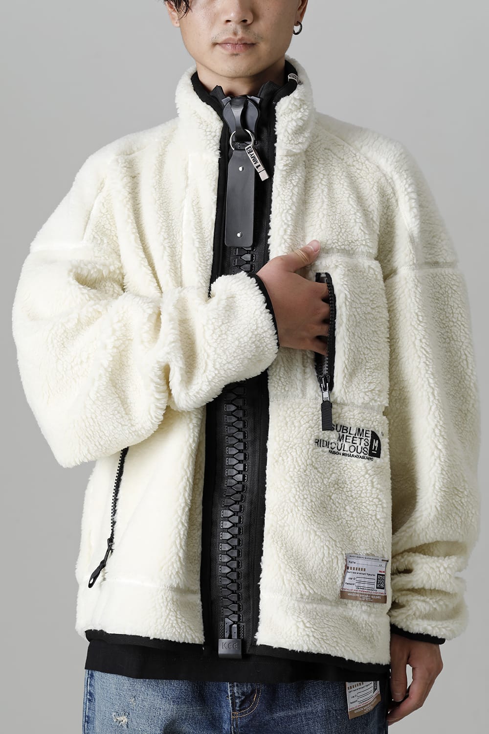 Wide Back Boa Blouson White