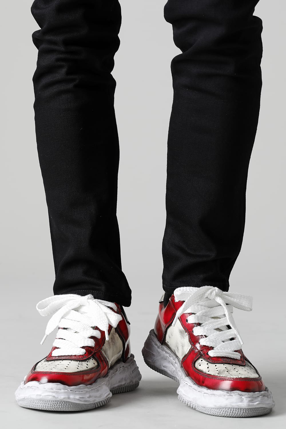 -WAYNE LOW- Brushed patent leather Sneakers  Red