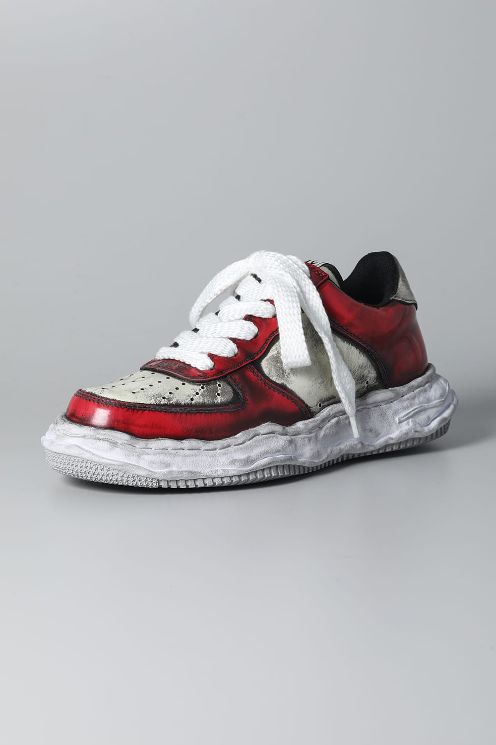 -WAYNE LOW- Brushed patent leather Sneakers  Red