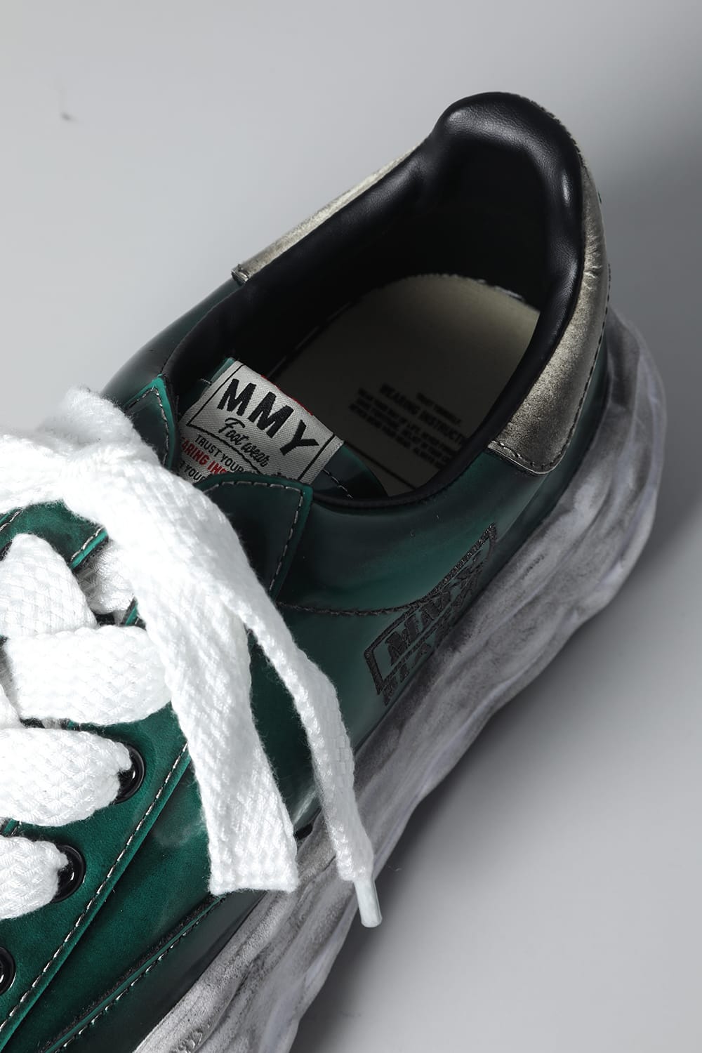 -BLAKEY Low- Brushed patent leather Low-top sneakers  Green