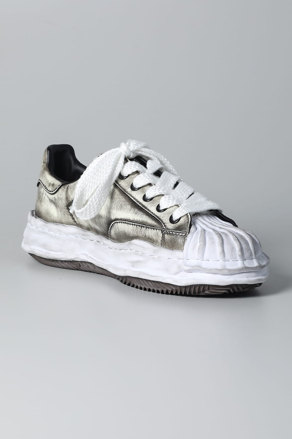 -BLAKEY Low- Brushed patent leather Low-top sneakers  White