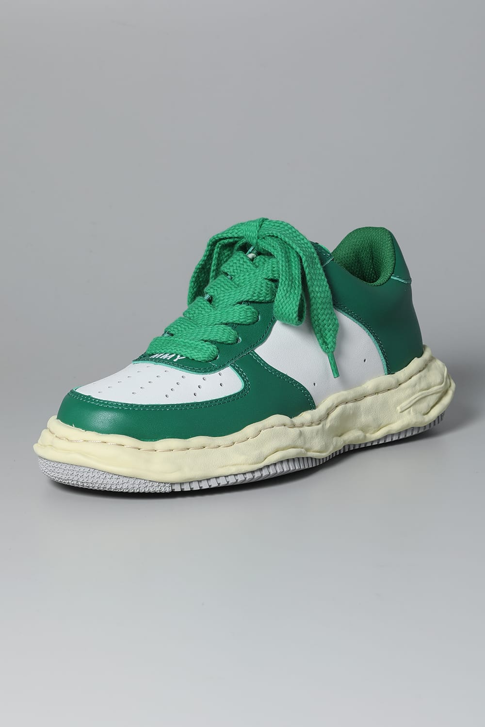 WAYNE Low leather Low-top sneakers  Vintage Like Sole Green / White