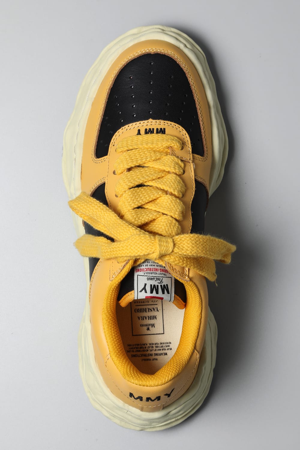 WAYNE Low leather Low-top sneakers  Vintage Like Sole Yellow / Black