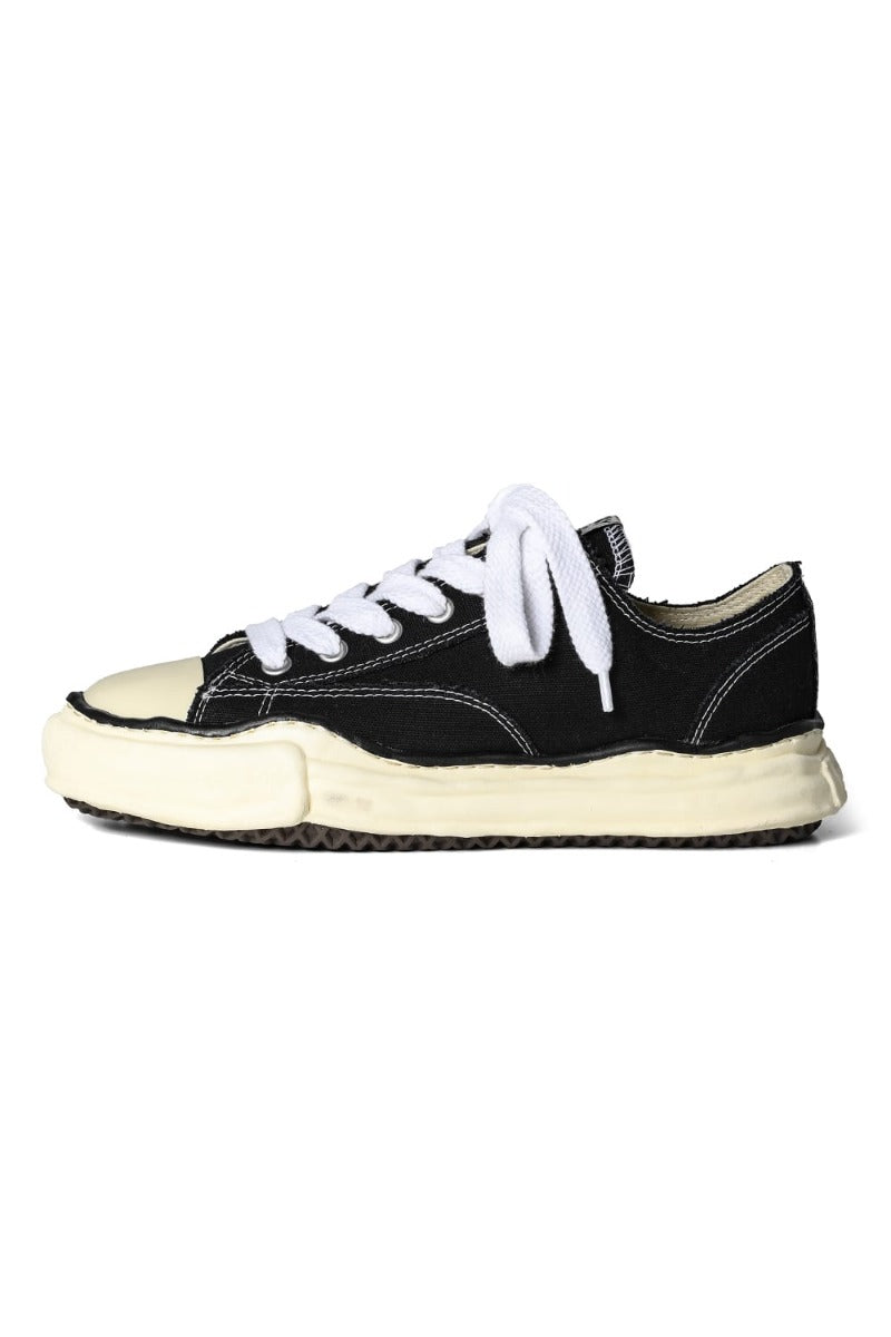 PETERSON canvas Low-cut sneakers  Vintage like sole Black