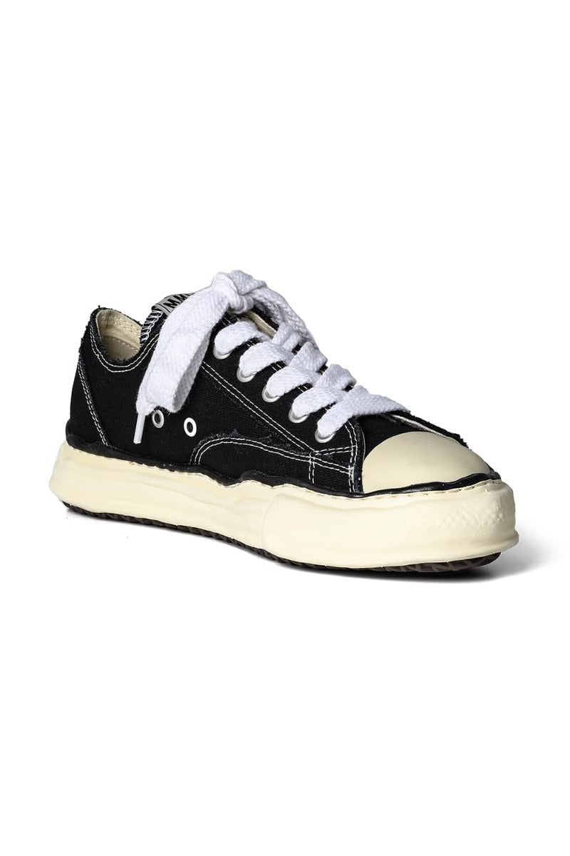 PETERSON canvas Low-cut sneakers  Vintage like sole Black