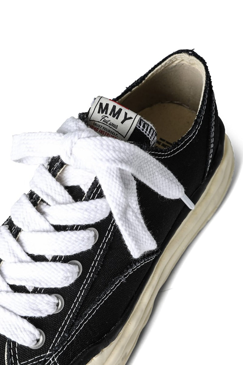 PETERSON canvas Low-cut sneakers  Vintage like sole Black