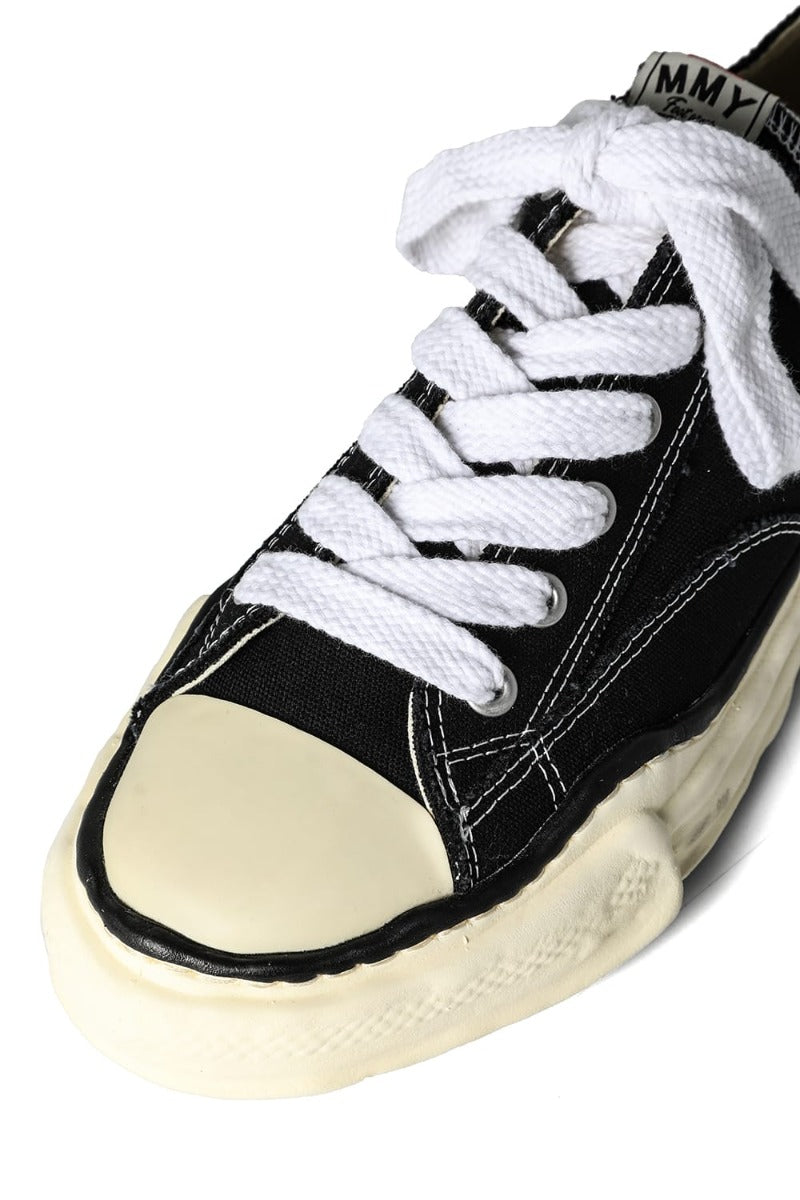 PETERSON canvas Low-cut sneakers  Vintage like sole Black