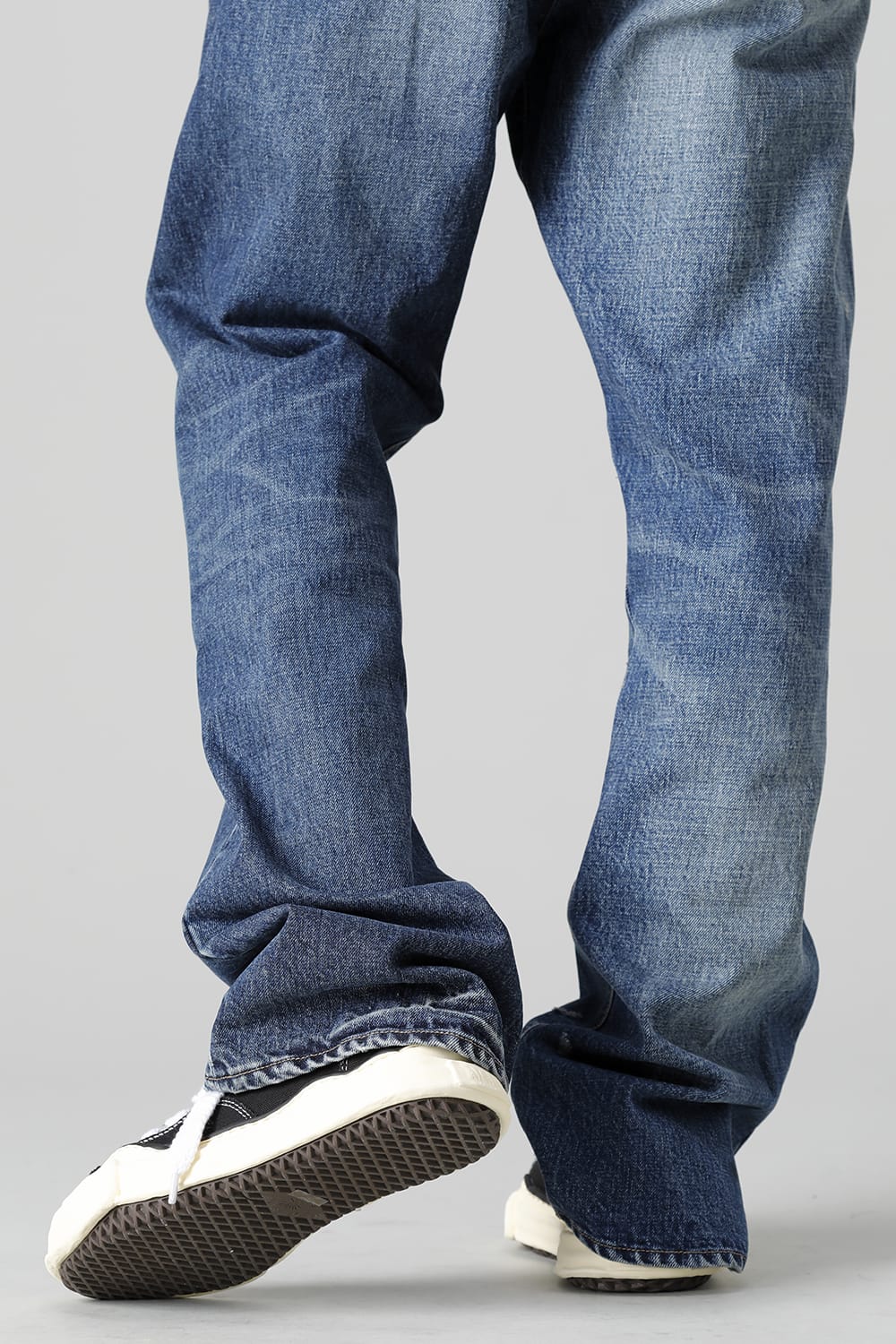 PETERSON canvas Low-cut sneakers  Vintage like sole Black