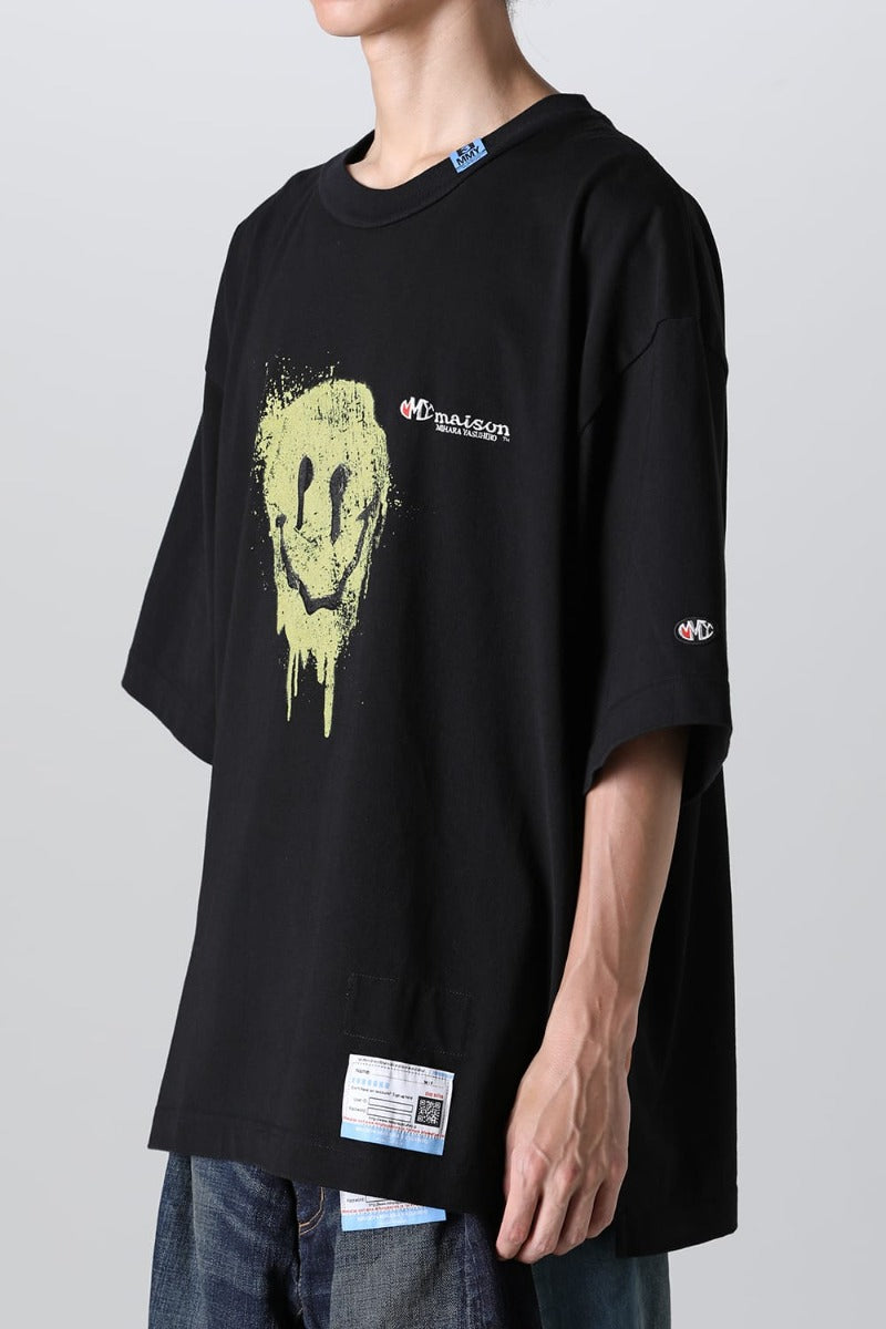 Smily Face Printed Tee Black