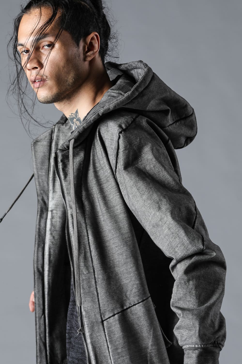 Ink-dyed Dense Knit Hooded Jacket