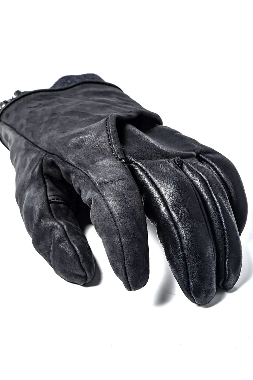 The Viridi-anne x D.HYGEN Collaboration Horse Leather Layered Gloves