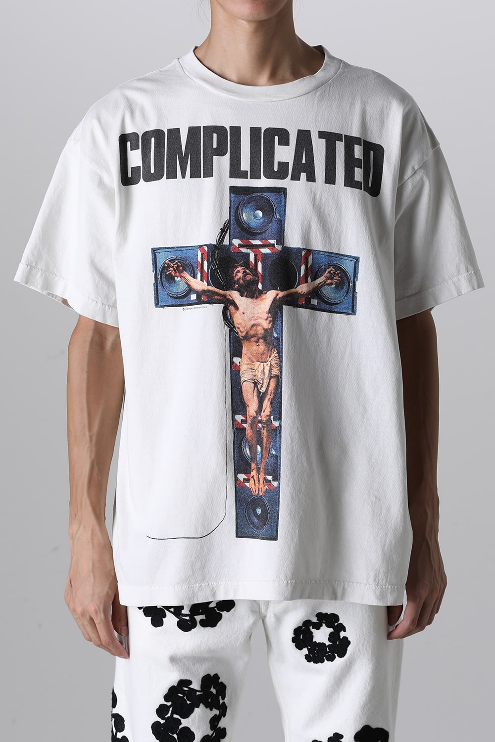 KOSUKE KAWAMURA × ©SAINT M×××××× COMPLICATED Short sleeve T-shirt