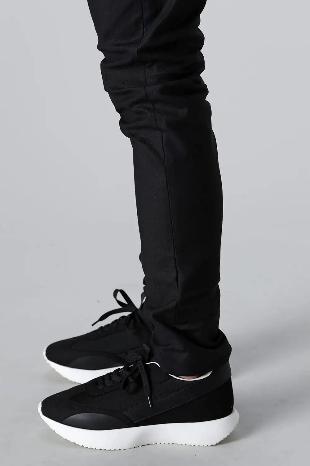 ジーンズ ブラック