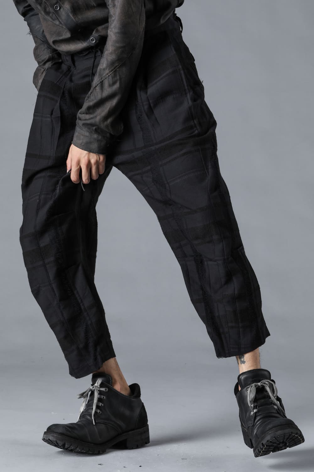 Check Jacquard Wide Cropped Pants