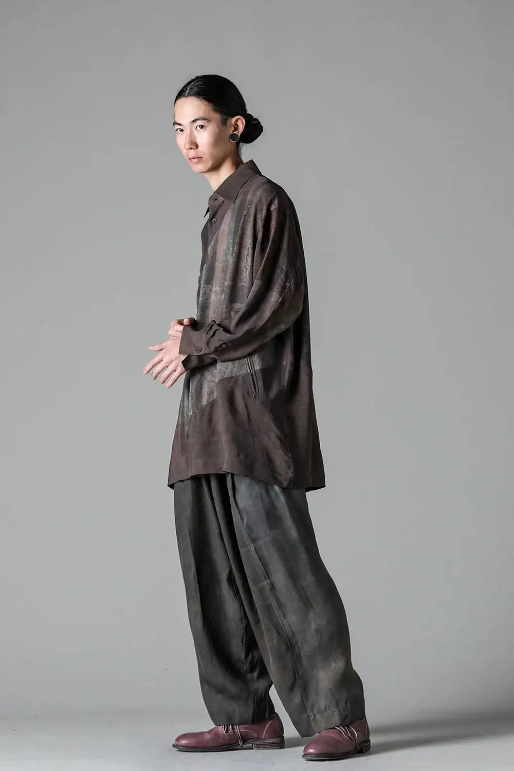 Front Pleats Tapered Long Trousers