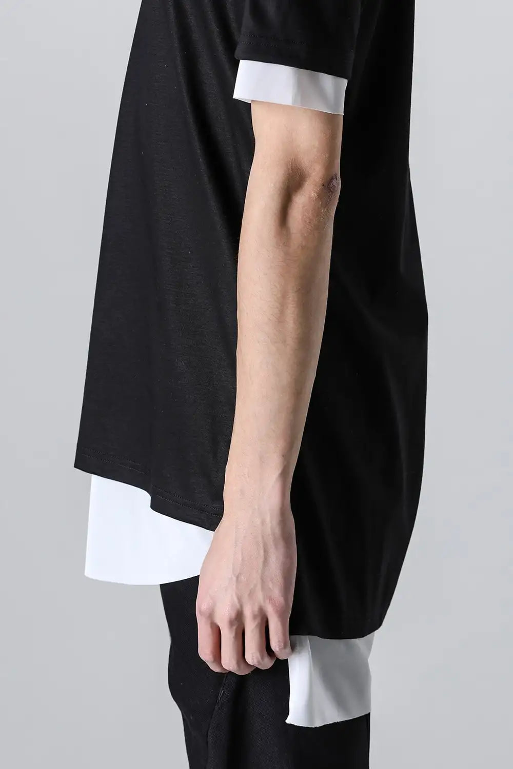 Layerd T-Shirt Black × White