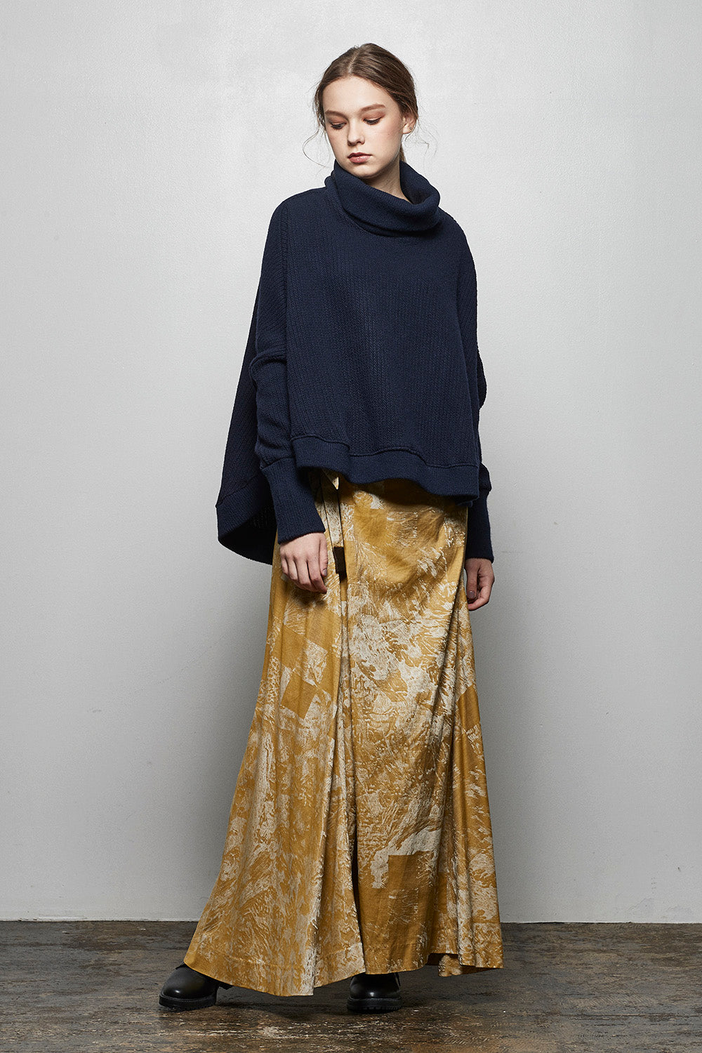 High Neck Top - AL-1652