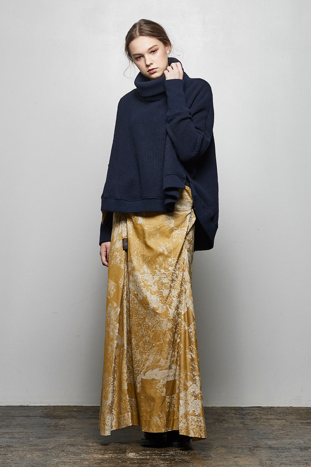 High Neck Top - AL-1652