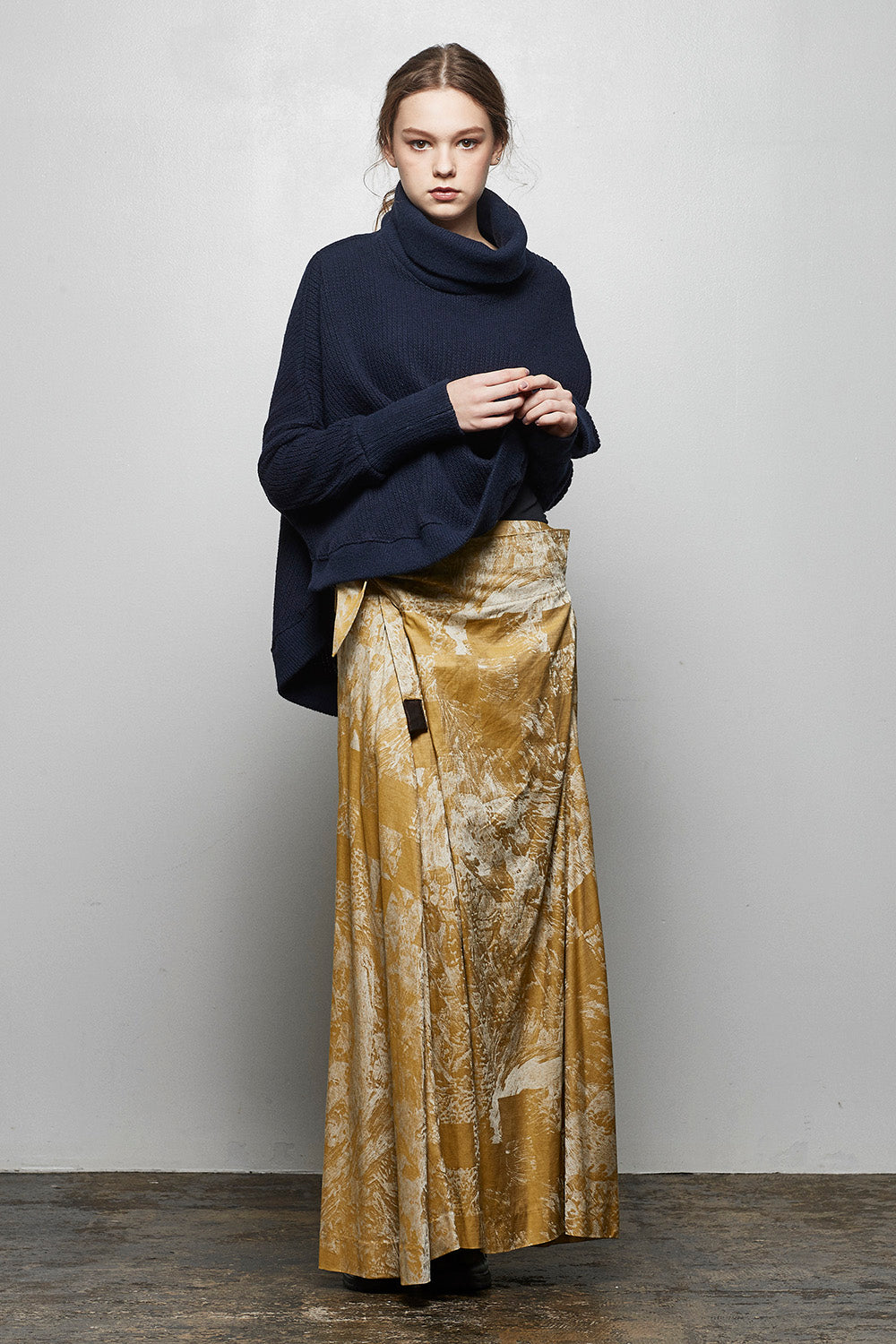 High Neck Top - AL-1652