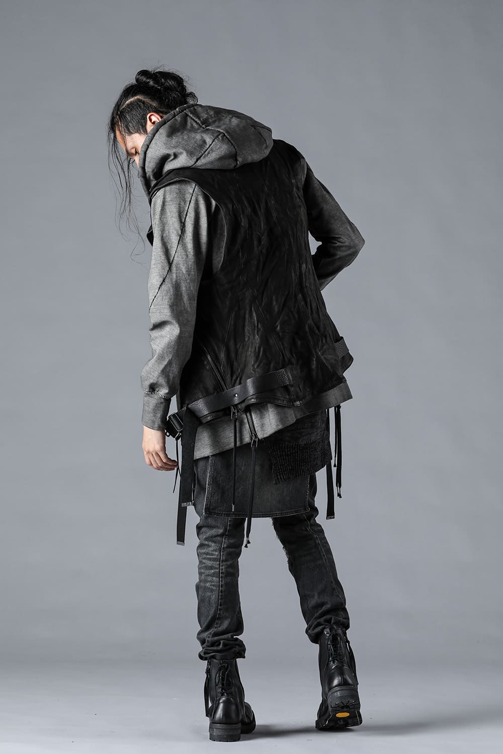 Ink-dyed Dense Knit Hooded Jacket