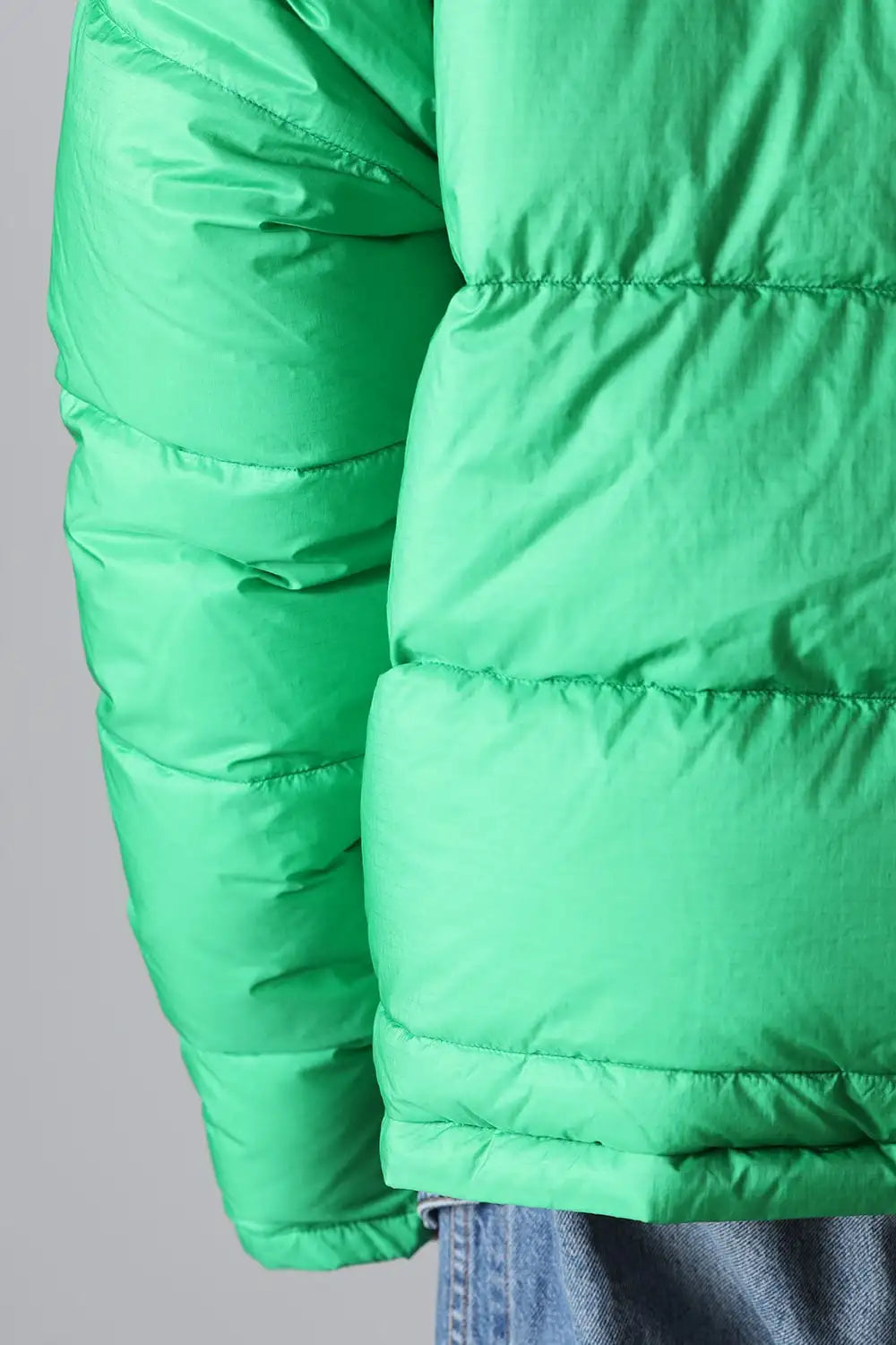 ダウンジャケット