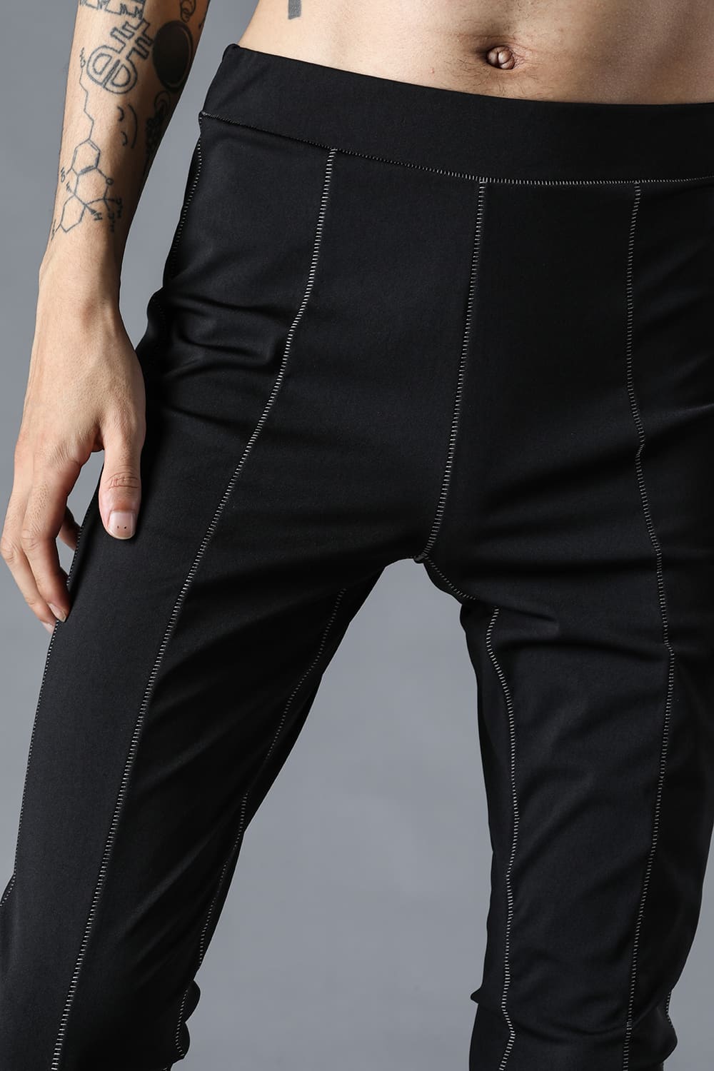 ハイテンションオーバーロックレギンス