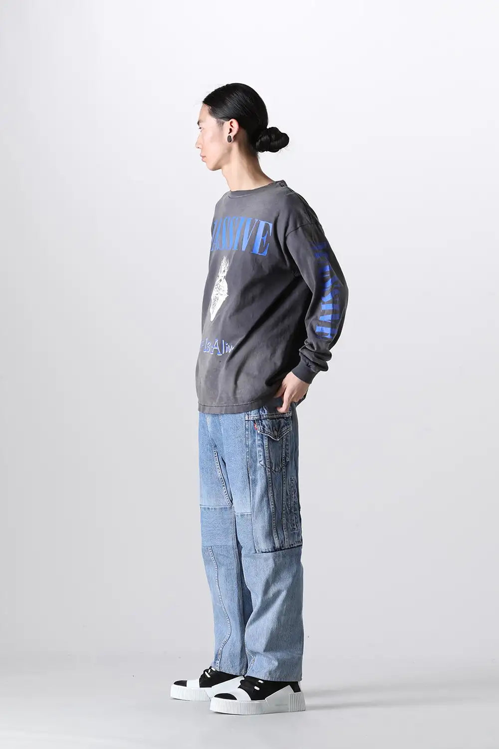 MASSIVE Long sleeve T-shirt